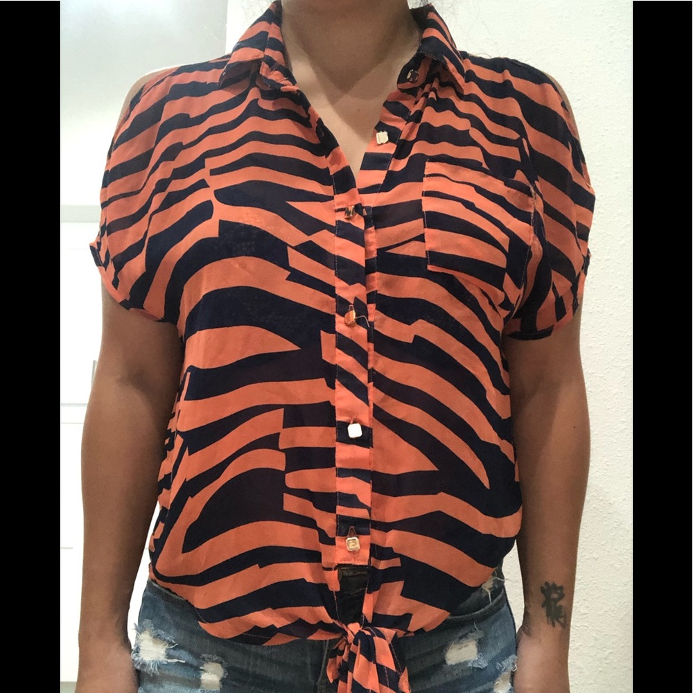Sheer Open Shoulder Short Sleeve Top // Size S